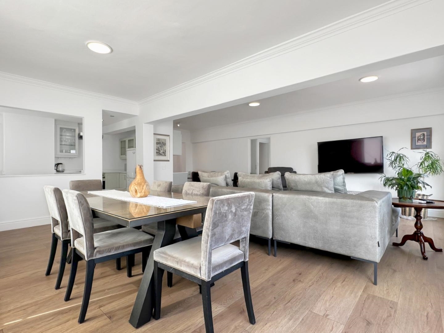 2 Bedroom Property for Sale in Sea Point Western Cape